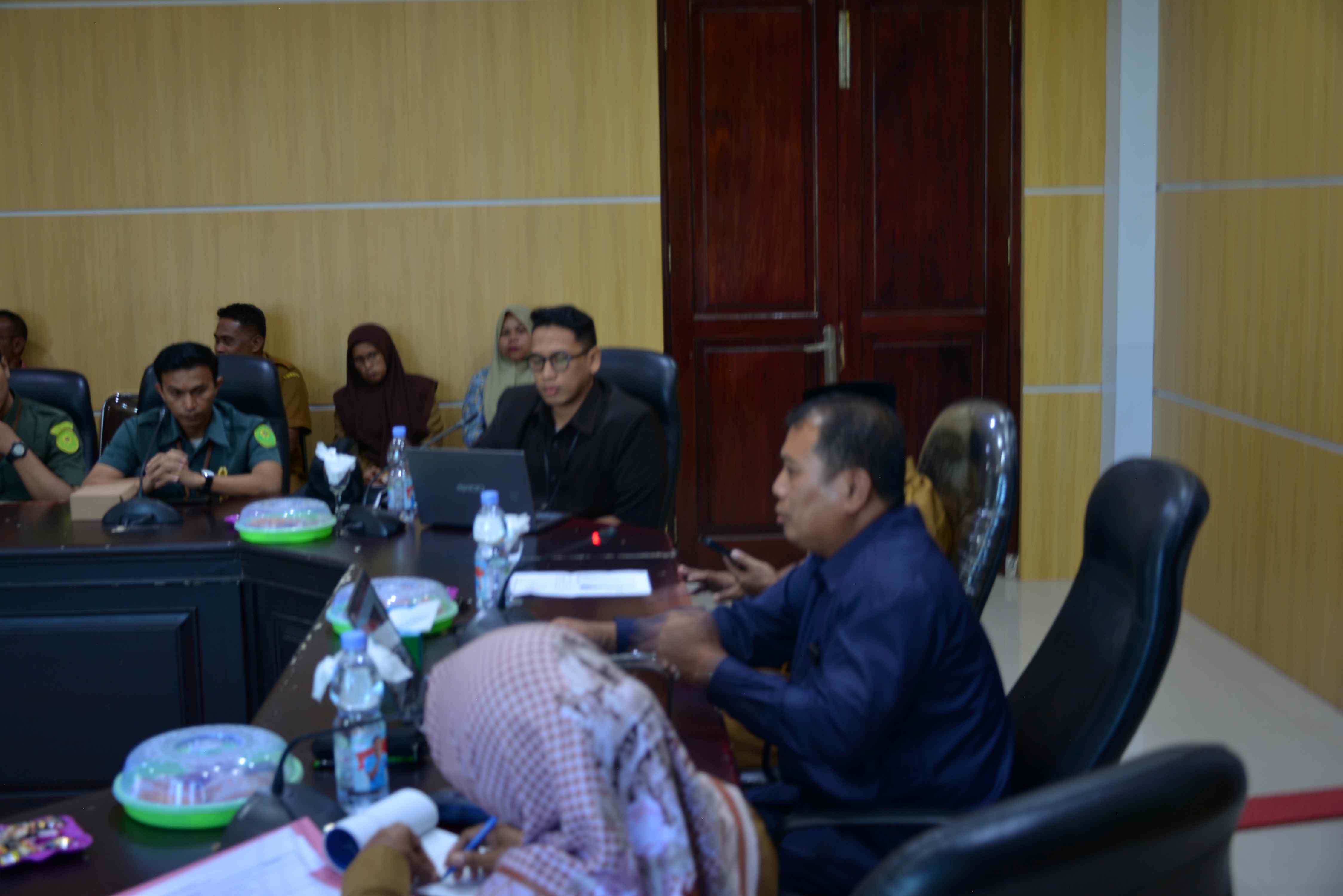 rapat kasus perempuan 3